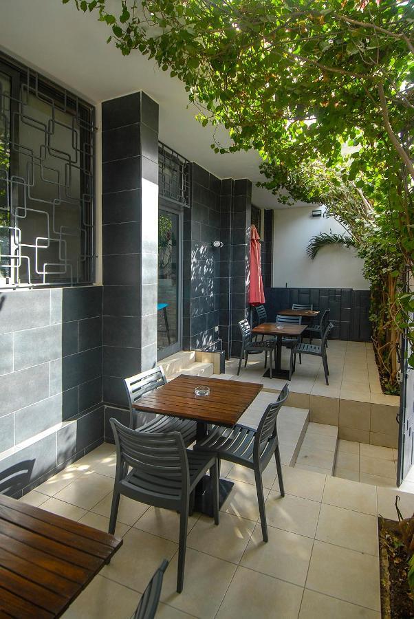 Hotel Clair De Lune Dakar Buitenkant foto